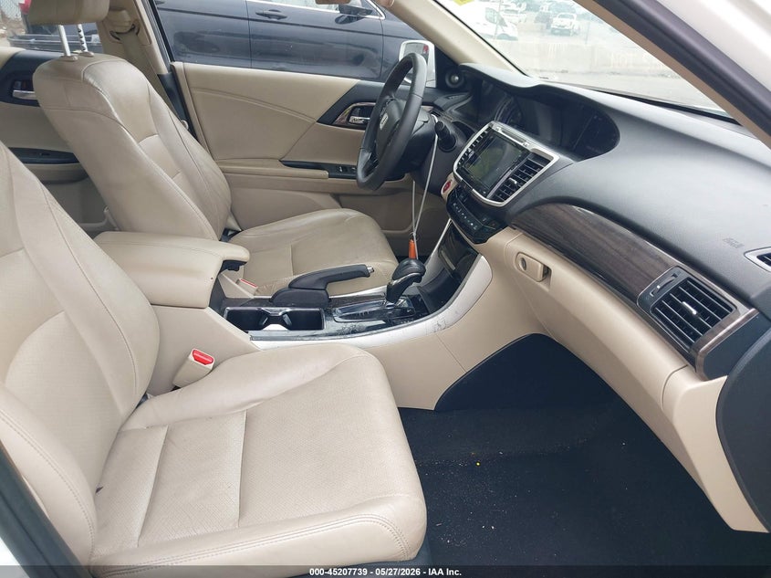 2017 HONDA ACCORD auction photo 5
