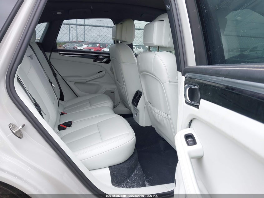 2024 Porsche Macan S VIN: WP1AG2A53RLB37658 Lot: 45207780