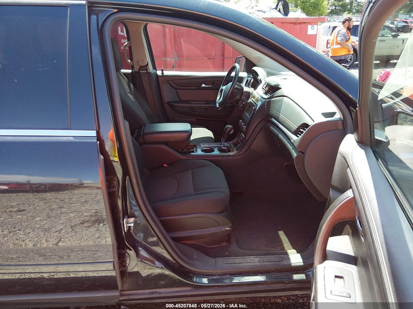 2015 CHEVROLET TRAVERSE auction photo 5