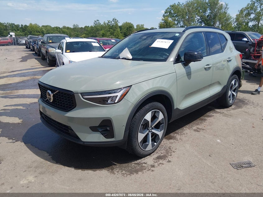 Vin: yv4l12uw4p2911089, lot: 45705614, volvo xc40 b5 plus dark theme 20232