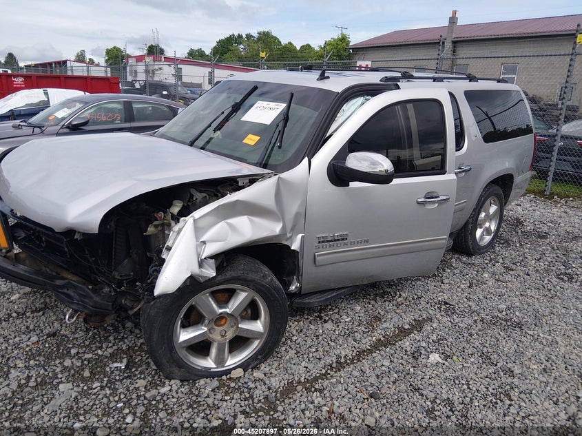 2014 CHEVROLET SUBURBAN 1500 auction photo 2