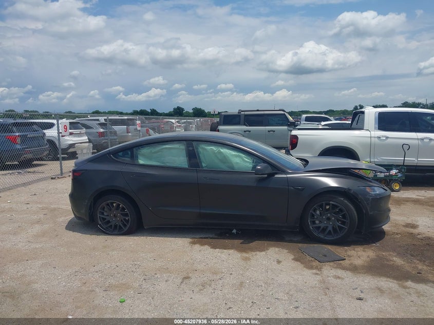 2025 Tesla Model 3 - view 12