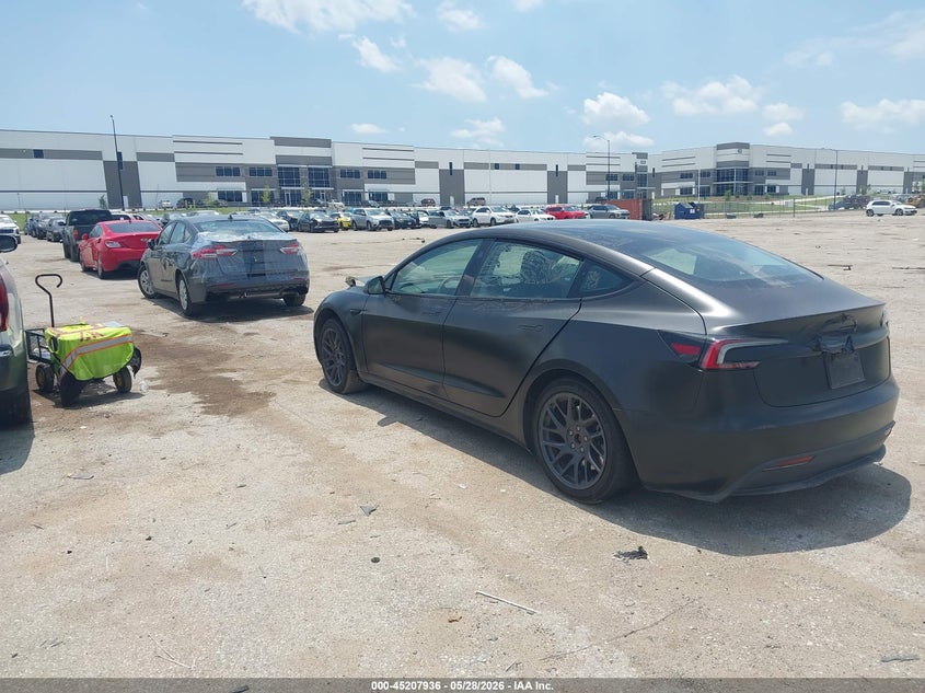 2025 Tesla Model 3 - view 3
