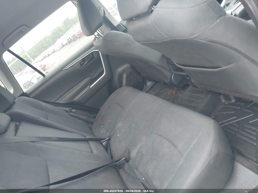 2021 TOYOTA RAV4 auction photo 8