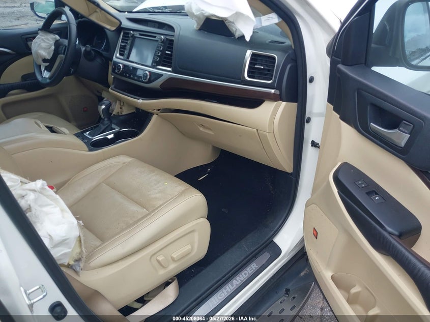 2016 TOYOTA HIGHLANDER auction photo 5