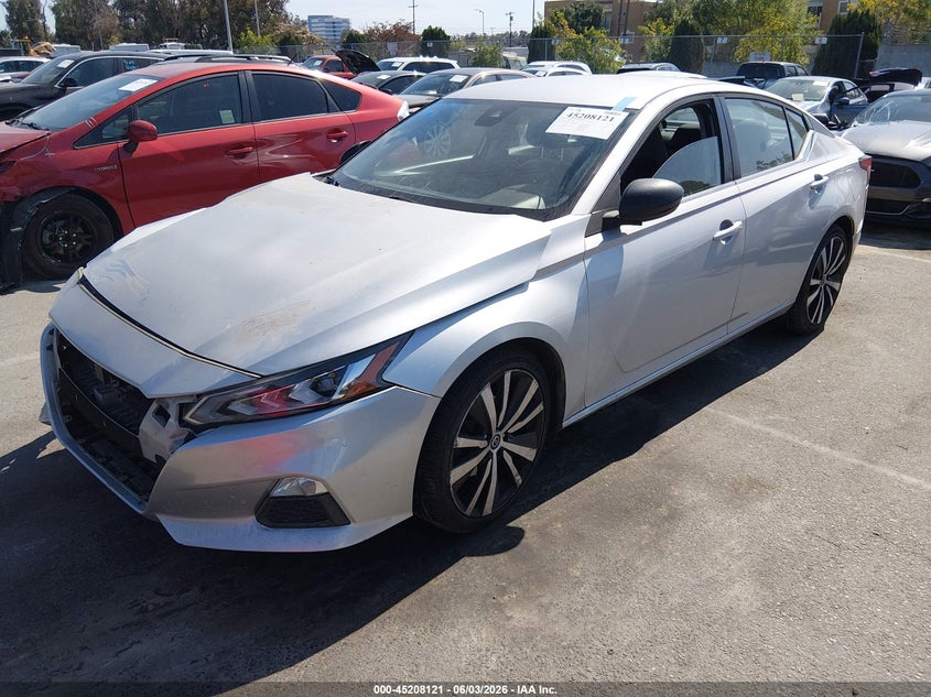 Vin: 1n4bl4cv6lc135152, lot: 45705862, nissan altima sr fwd 20202