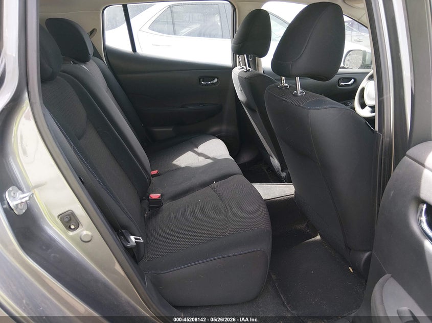 2016 NISSAN LEAF auction photo 8