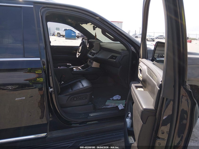 2021 GMC YUKON XL auction photo 5