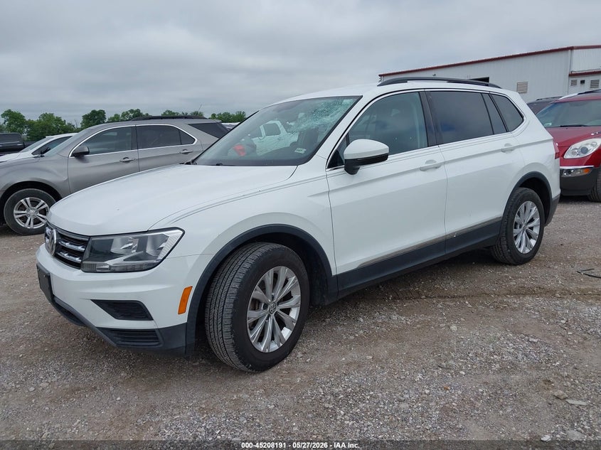 2018 Volkswagen Tiguan 3VV2B7AX6JM177238 photo 1