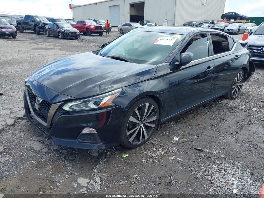 2019 NISSAN ALTIMA auction photo 2