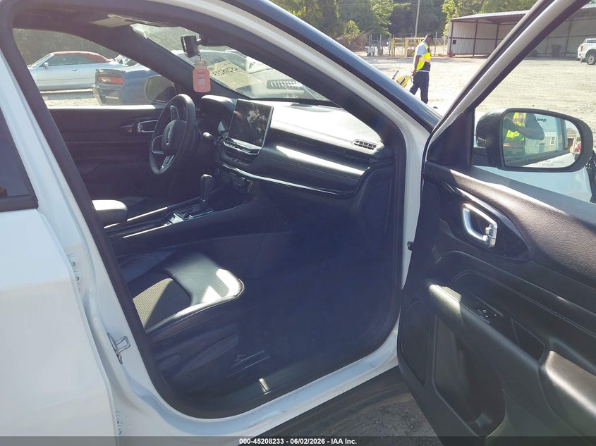 2023 JEEP COMPASS auction photo 5