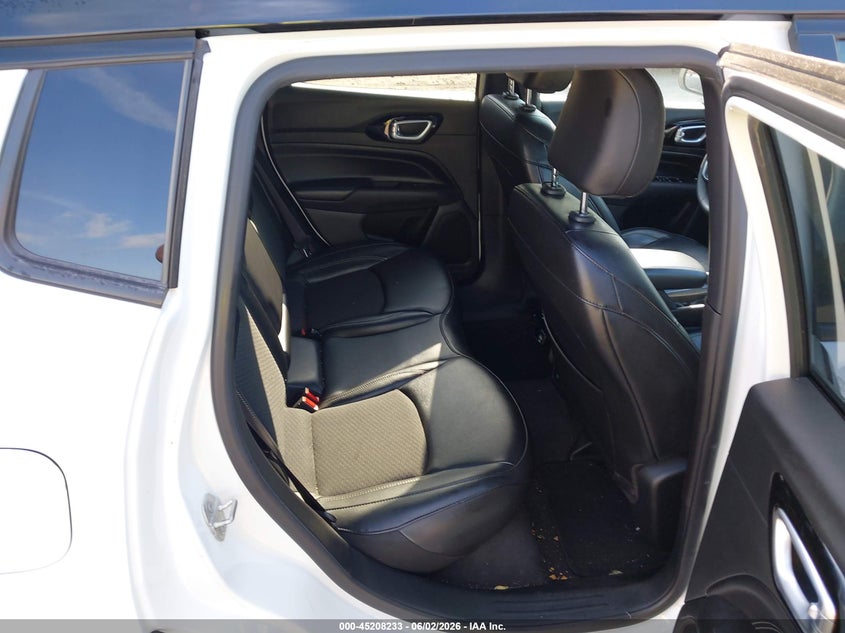 2023 JEEP COMPASS auction photo 8