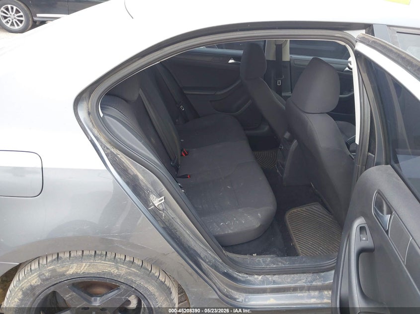 2015 VOLKSWAGEN JETTA auction photo 8