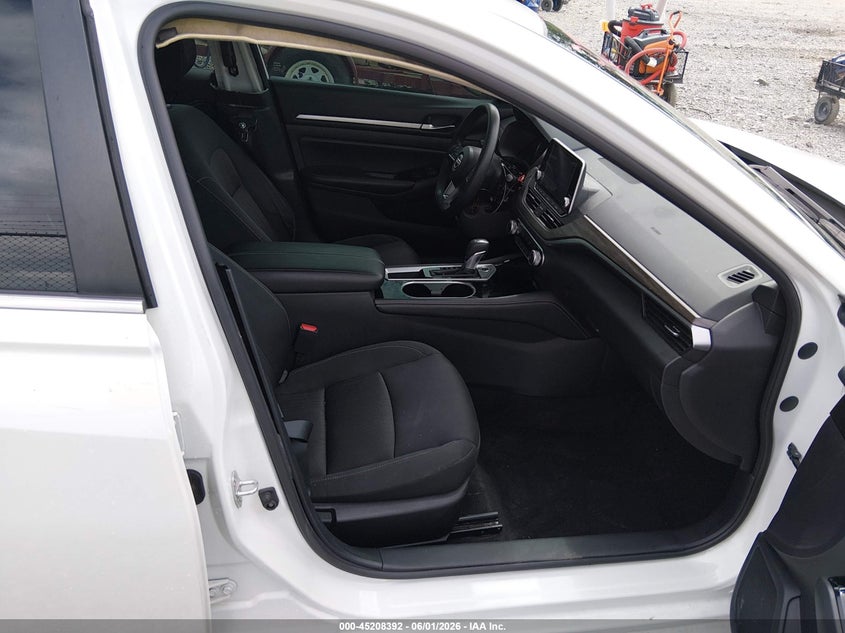 2023 NISSAN ALTIMA auction photo 5