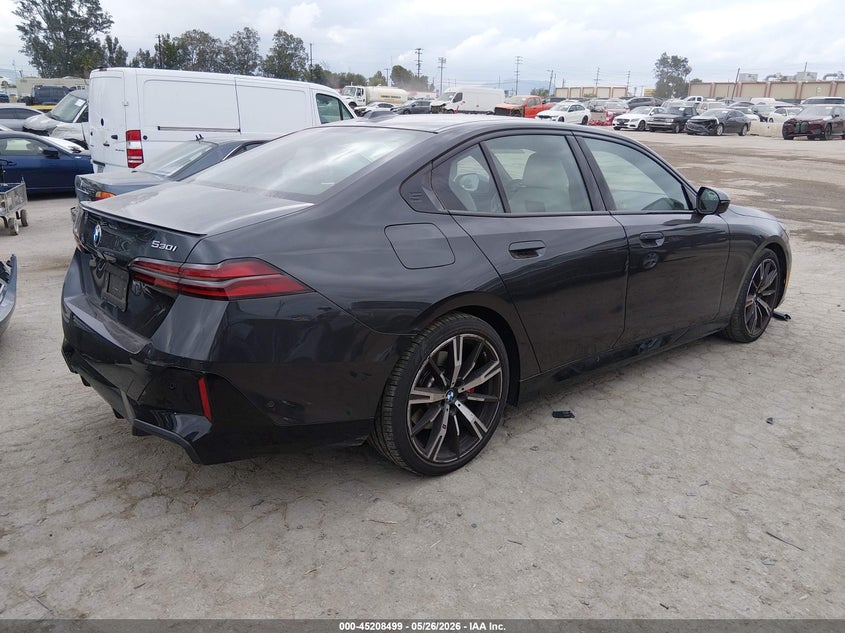 Vin: wba43fj00rcr13862, lot: 45706240, bmw 530i 20244