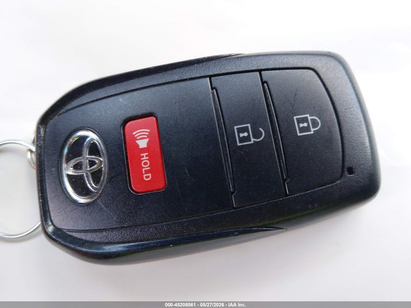 2022 Toyota Corolla Cross Xle VIN: 7MUEAABG6NV023389 Lot: 45208561