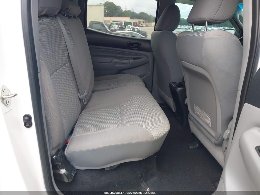 2014 TOYOTA TACOMA auction photo 8