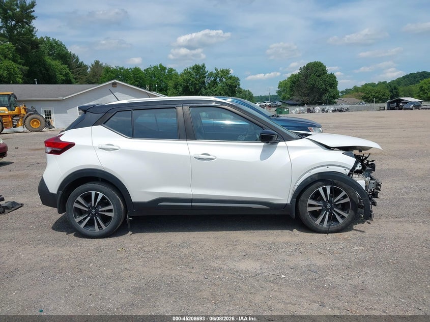 2019 Nissan Kicks Sr VIN: 3N1CP5CU9KL563707 Lot: 45208693