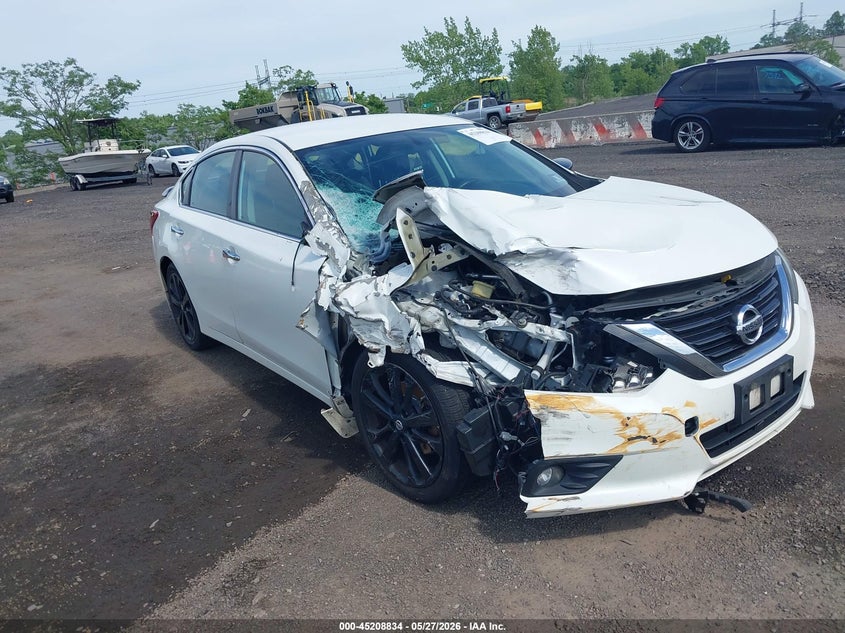 Vin: 1n4al3ap0hc242974, lot: 45706575, nissan altima 2.5 sr 2017 img_1