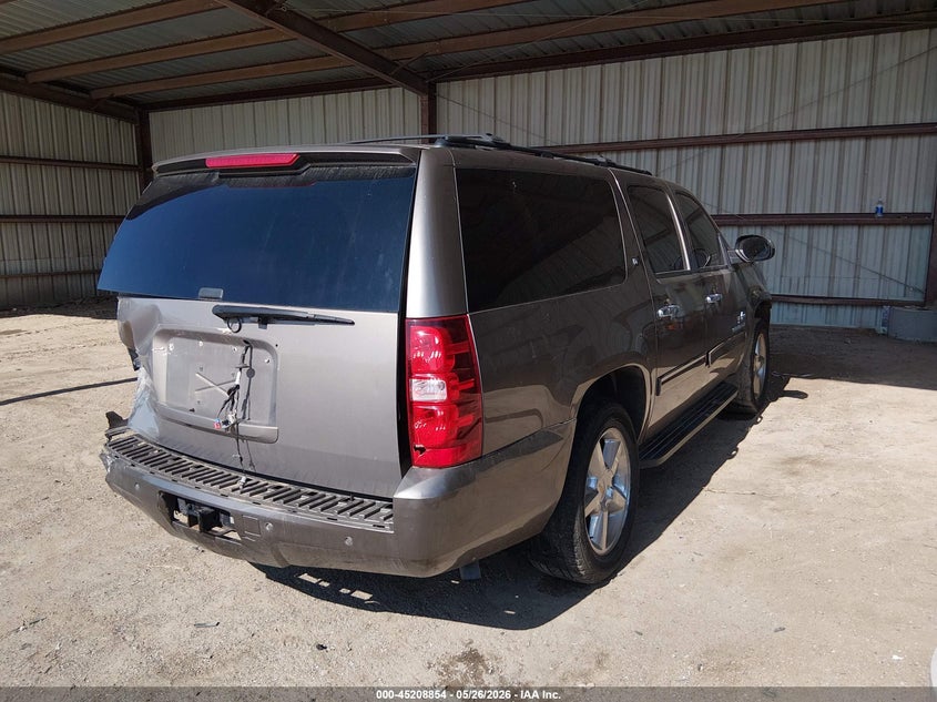 2011 CHEVROLET SUBURBAN 1500 auction photo 4