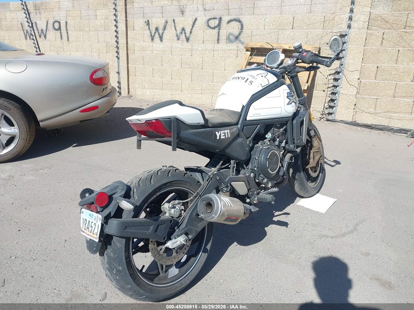 VIN LCEPEWL12N6002909 2022 CF MOTO 700 CL-X