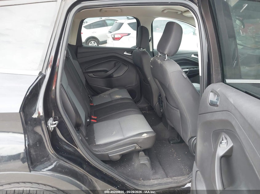 VIN 1FMCU0GD2KUB80440 2019 FORD ESCAPE SE