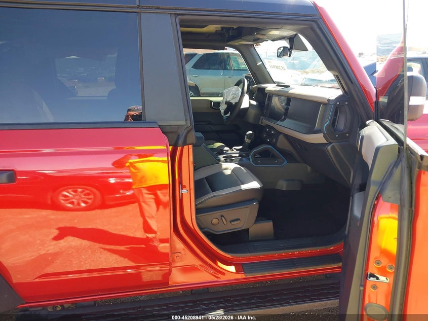2024 FORD BRONCO auction photo 5