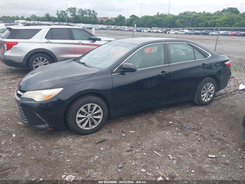 2017 Toyota Camry Le 4T1BF1FK3HU710922 photo 1