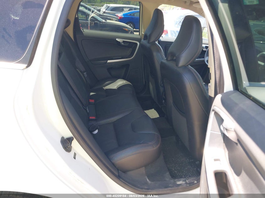 2010 Volvo Xc60 T6/T6 R-Design VIN: YV4992DZ5A2124270 Lot: 45209184