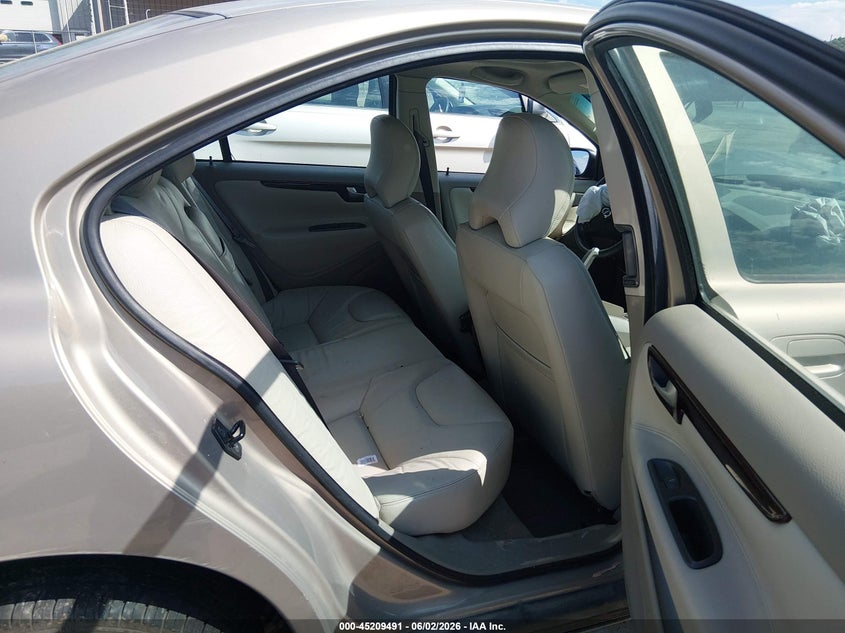 2002 Volvo S60 Awd VIN: YV1RH58D622144707 Lot: 45209491