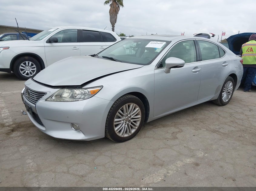 Vin: jthbk1gg6d2076648, lot: 45707240, lexus es 350 20132
