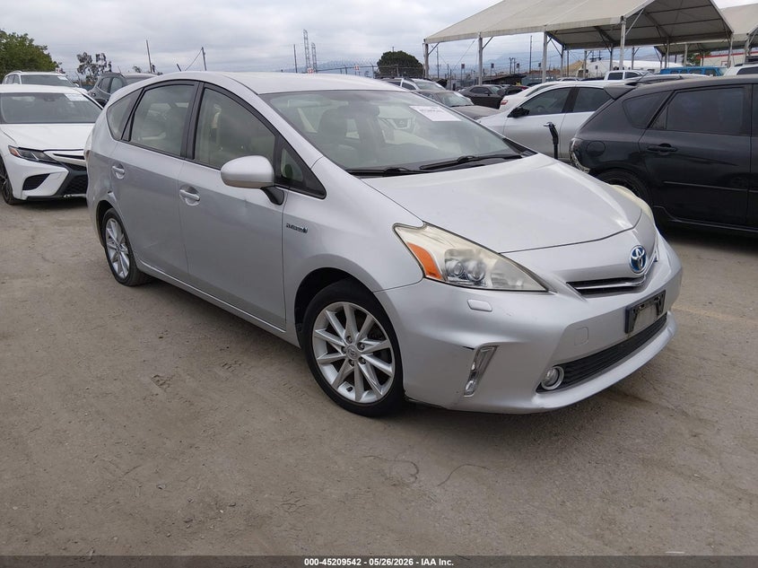 2013 TOYOTA PRIUS V FIVE