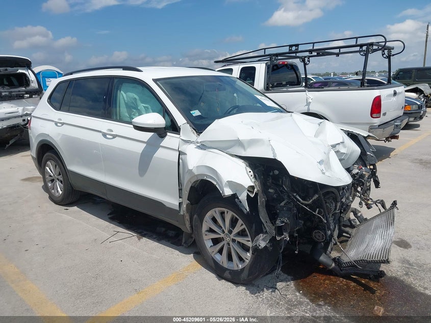 2018 VOLKSWAGEN TIGUAN auction photo 1