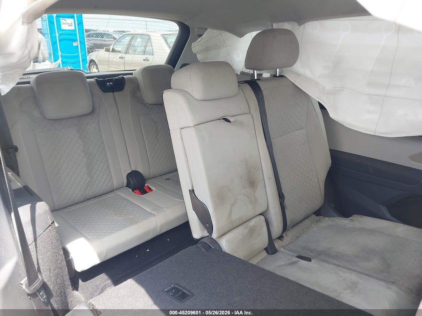 2018 VOLKSWAGEN TIGUAN auction photo 8