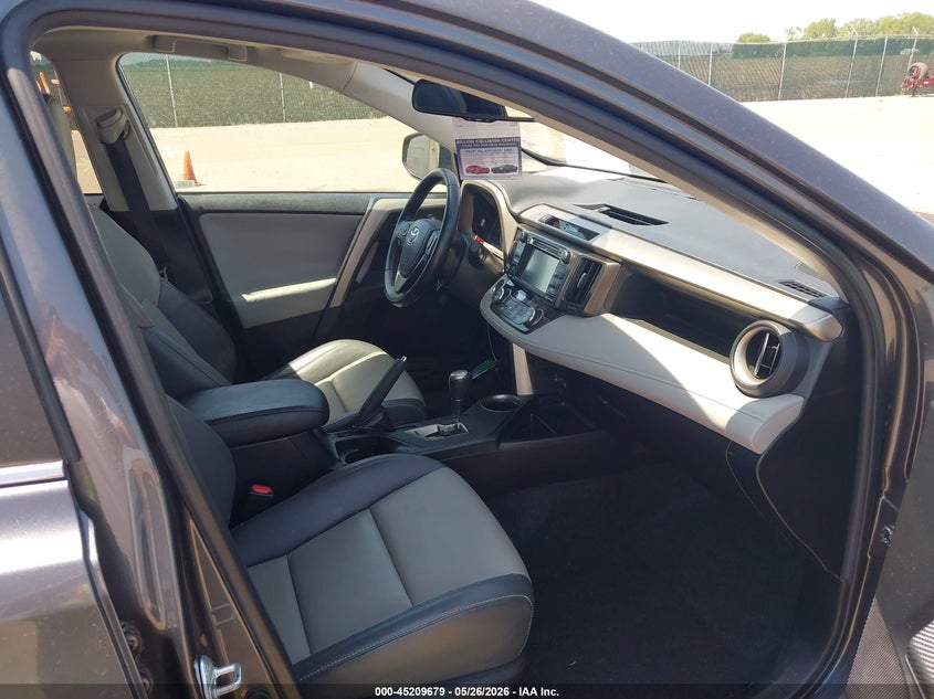 2015 TOYOTA RAV4 auction photo 5