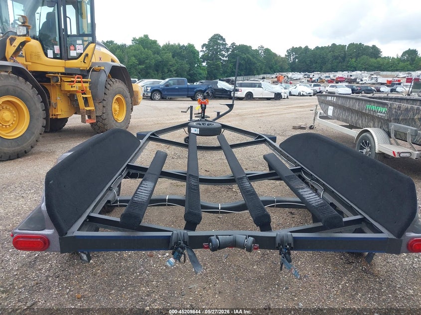 2026 SKEETER CUSTOM TRAILER auction photo 8