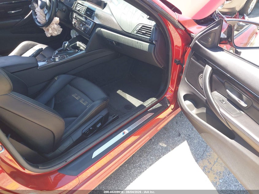 BMW M4 2015 VIN WBS3R9C58FK329310