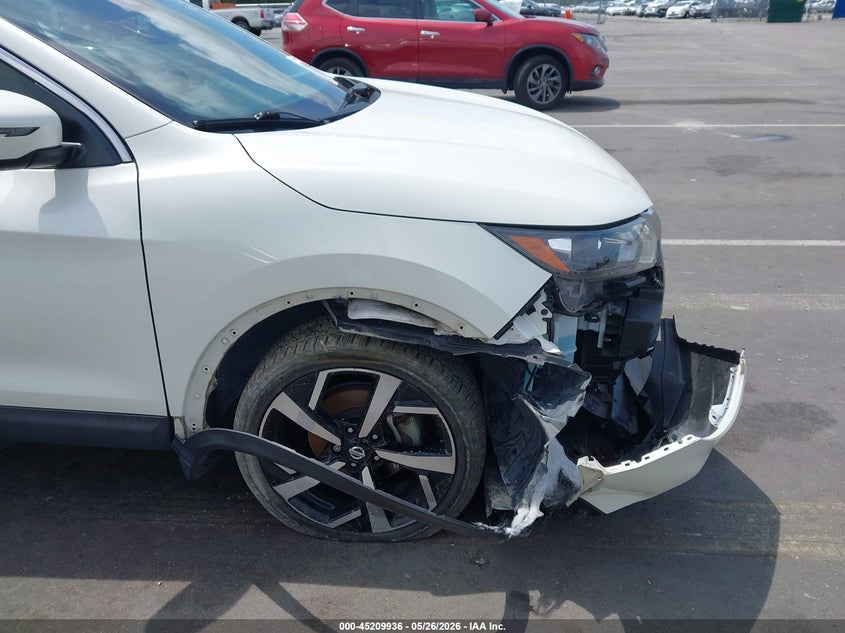2021 NISSAN ROGUE SPORT auction photo 6