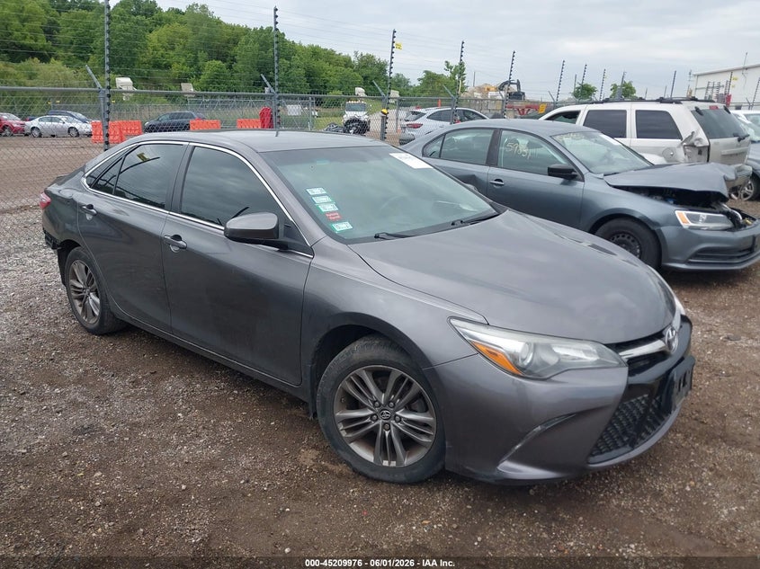 2017 Toyota Camry SE