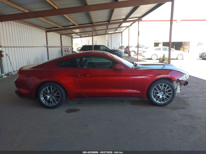 FORD MUSTANG - zdjęcie 13
