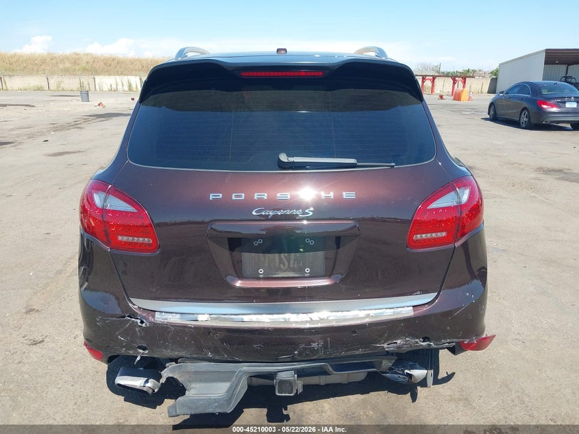 2014 Porsche Cayenne S VIN: WP1AB2A25ELA56319 Lot: 45210003