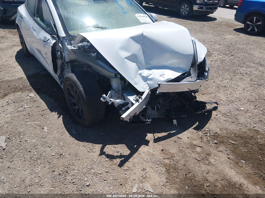 2025 TESLA MODEL 3 auction photo 6