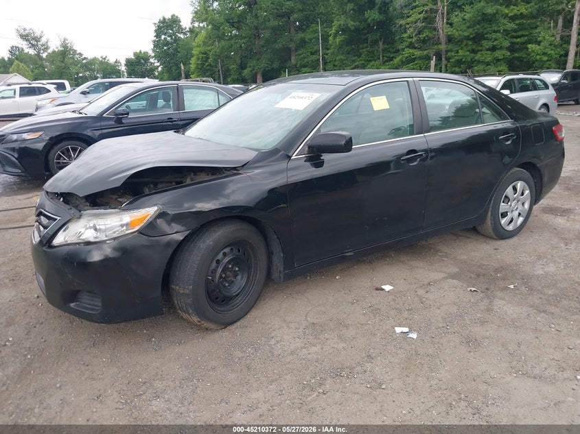 4T1BF3EK2AU075940 2010 Toyota Camry photo 1