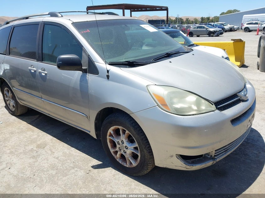 2004 Toyota Sienna Le