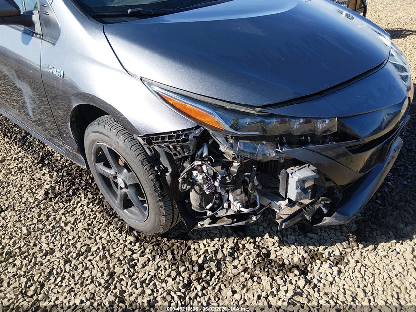 2021 TOYOTA PRIUS PRIME auction photo 6
