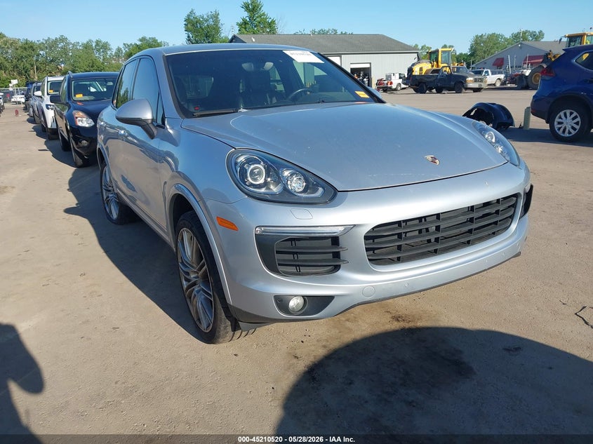 Vin: wp1aa2a26jka02921, lot: 45708261, porsche cayenne 2018 img_1