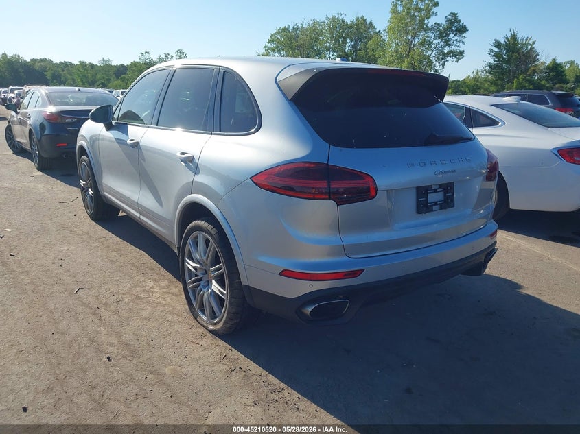 Vin: wp1aa2a26jka02921, lot: 45708261, porsche cayenne 20183