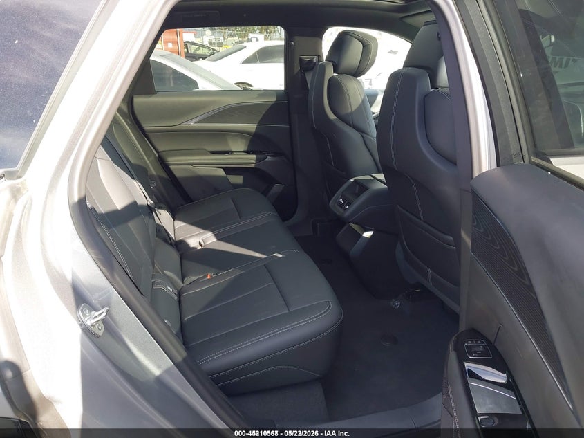 2025 Cadillac Lyriq Luxury 1 Rwd VIN: 1GYKPNRL3SZ310666 Lot: 45210568