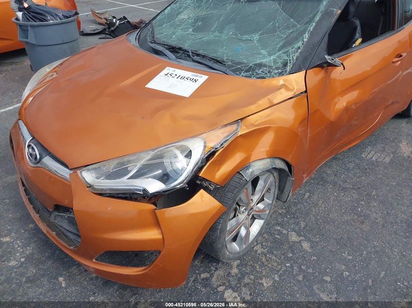 2016 Hyundai Veloster VIN: KMHTC6AD2GU302669 Lot: 45210598