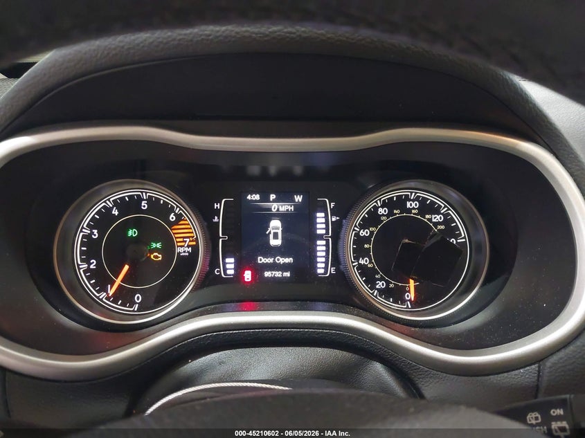 2018 Jeep Cherokee Latitude Tech Connect Fwd VIN: 1C4PJLCBXJD612002 Lot: 45210602